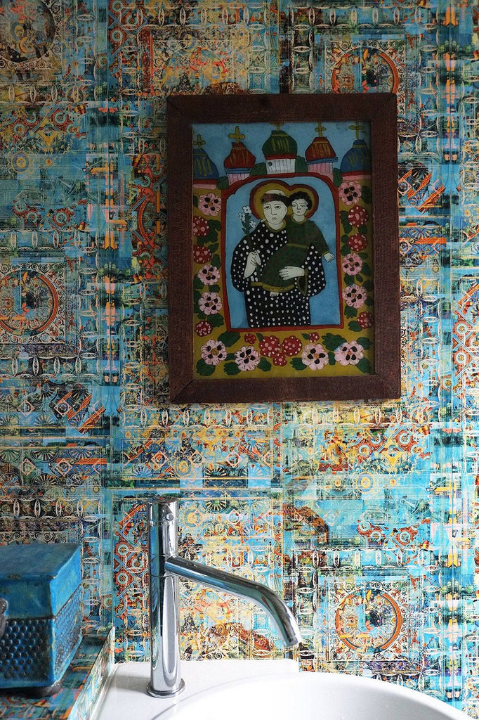 Capriccio wallpaper in bathroom interior with silver sink tap